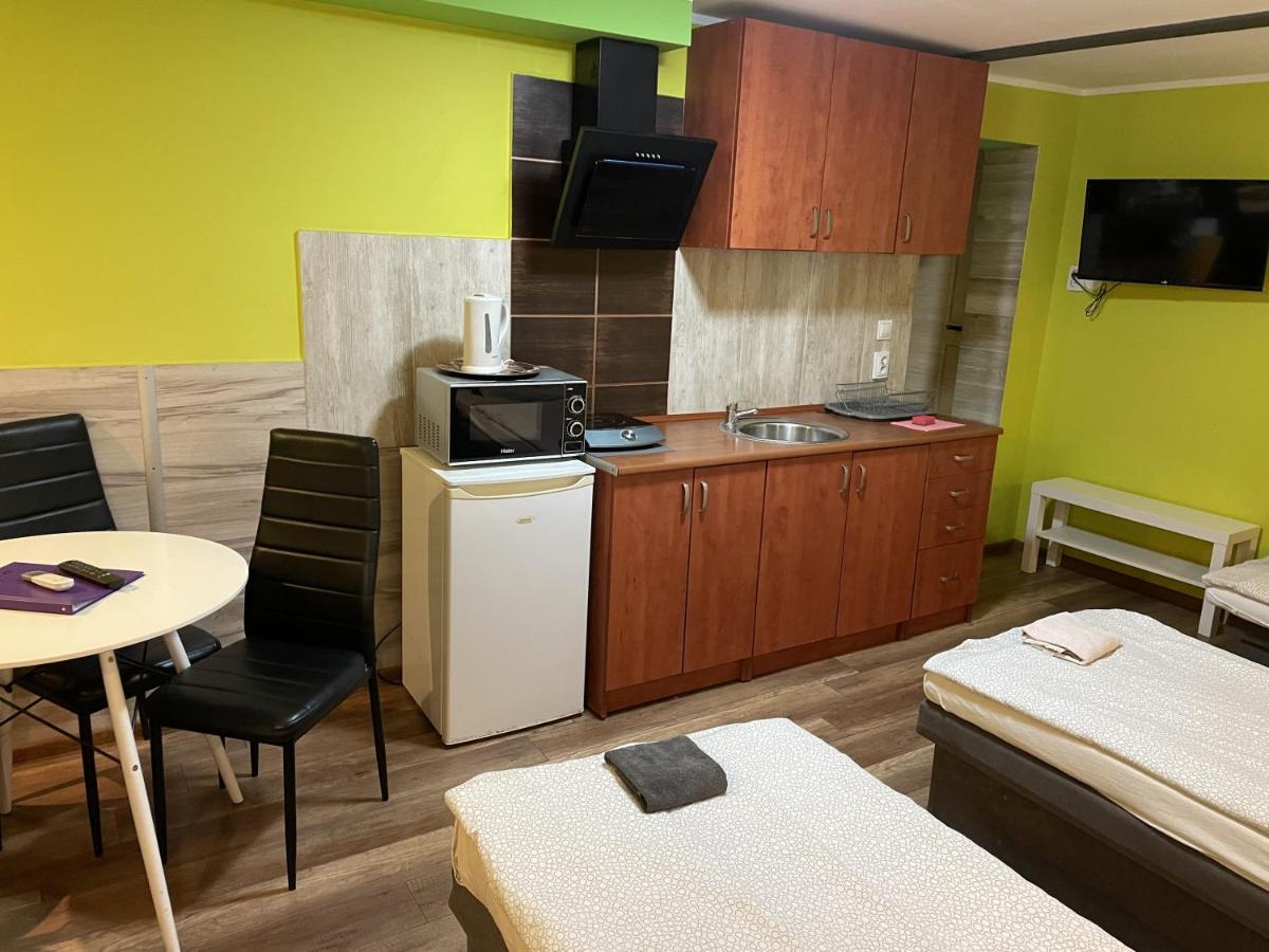 Eldom-Noclegi Pracownicze Daleka 12 Wągrowiec Buitenkant foto